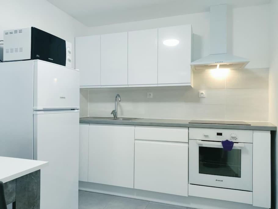 # Appartement Charmant 75 M2 Parking Gratuit オベルネ エクステリア 写真
